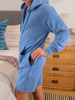 The Deep Blue Sky (FT Chubbsie) -Outlet Posh Sewn Store Deep Blue Sky FT CHUBBSIE LS 023221 04 6590