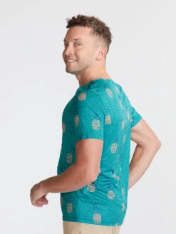 Ultimate Tee (Green Runway) -Outlet Posh Sewn Store GreenRunway UltimateTee 300231 03 OF 0061