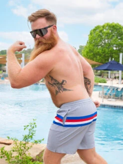 Outlet Posh Sewn Store -Outlet Posh Sewn Store RedWhiteandWhoseMans5.5 LinedClassicSwimTrunk LS 126222 11 8679