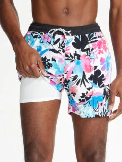 The Yacht Parties (Beach Club Trunk)